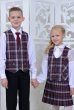 Жилет для мальчика (серо-бордовая клетка)
